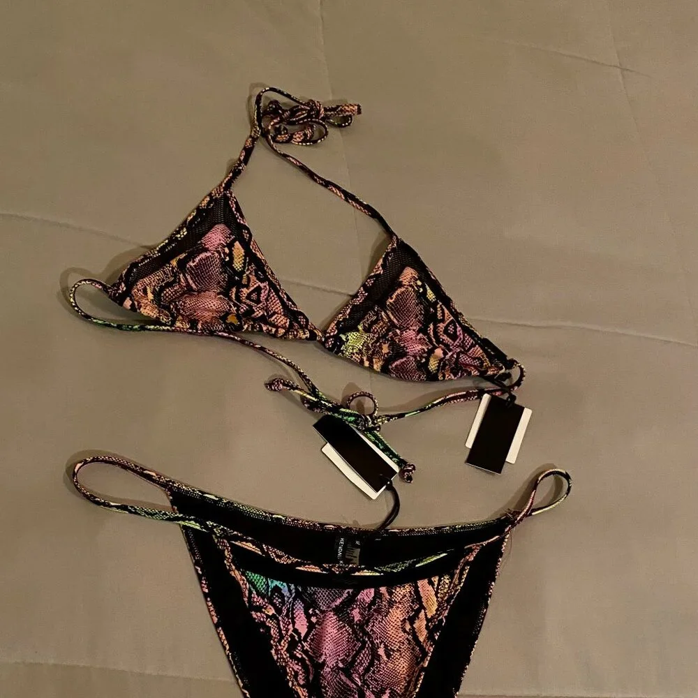 Kendall & Kylie Women's Mesh Trim Tie Dye Snake Triangle Bikini Set Size XL - Picture 2 of 5